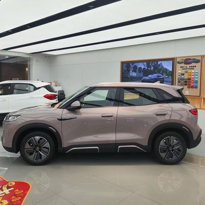 Carro elétrico 2025 BYD Yuan até Carro elétrico com autonomia de 401 km totalmente elétrico 1